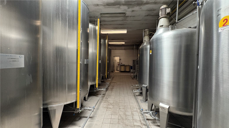 SALA SCIROPPI USATA ANCORA INSTALLATA-5