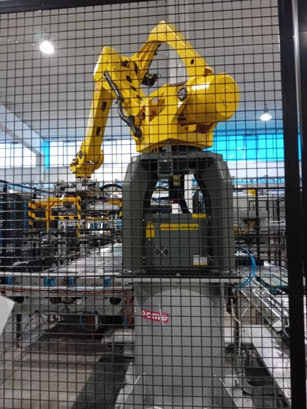 LINEA DI IMBOTTIGLIAMENTO USATA PER BOTTIGLIE PET COMPLETA-16