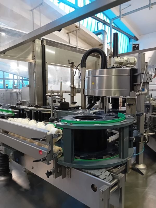 LINEA DI IMBOTTIGLIAMENTO USATA PER BOTTIGLIE PET COMPLETA-7